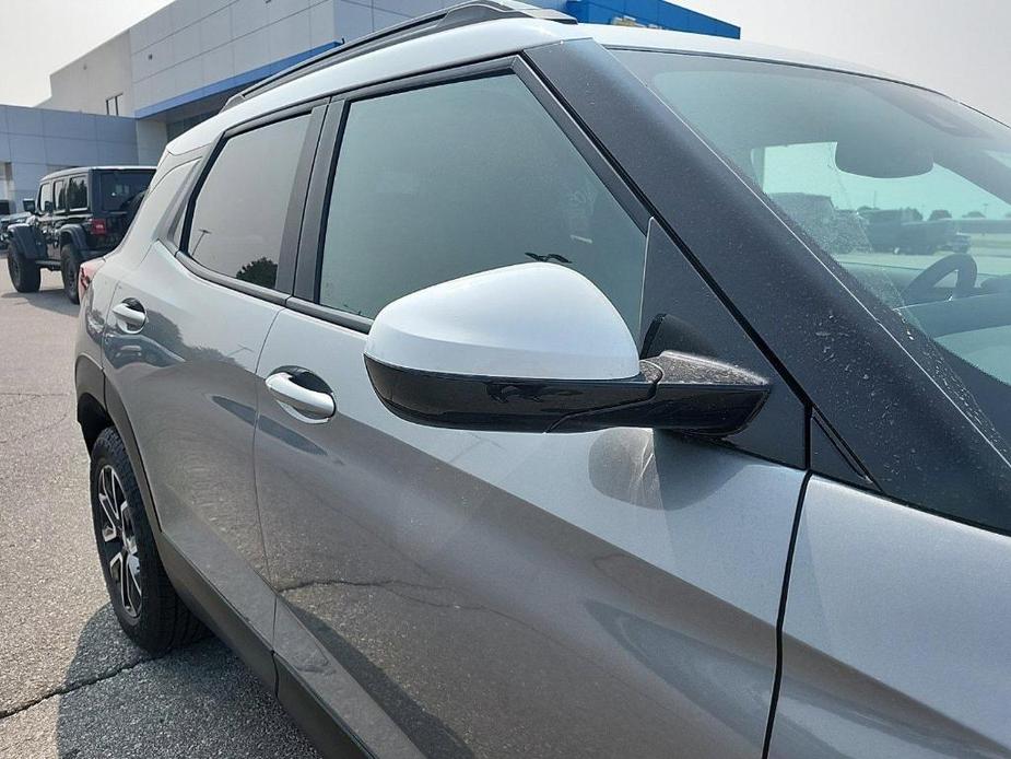 new 2025 Chevrolet TrailBlazer car, priced at $29,232