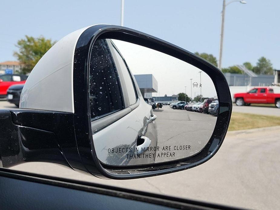 new 2025 Chevrolet TrailBlazer car, priced at $29,232