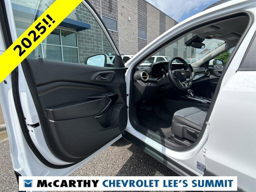 used 2025 Chevrolet Trax car, priced at $25,000