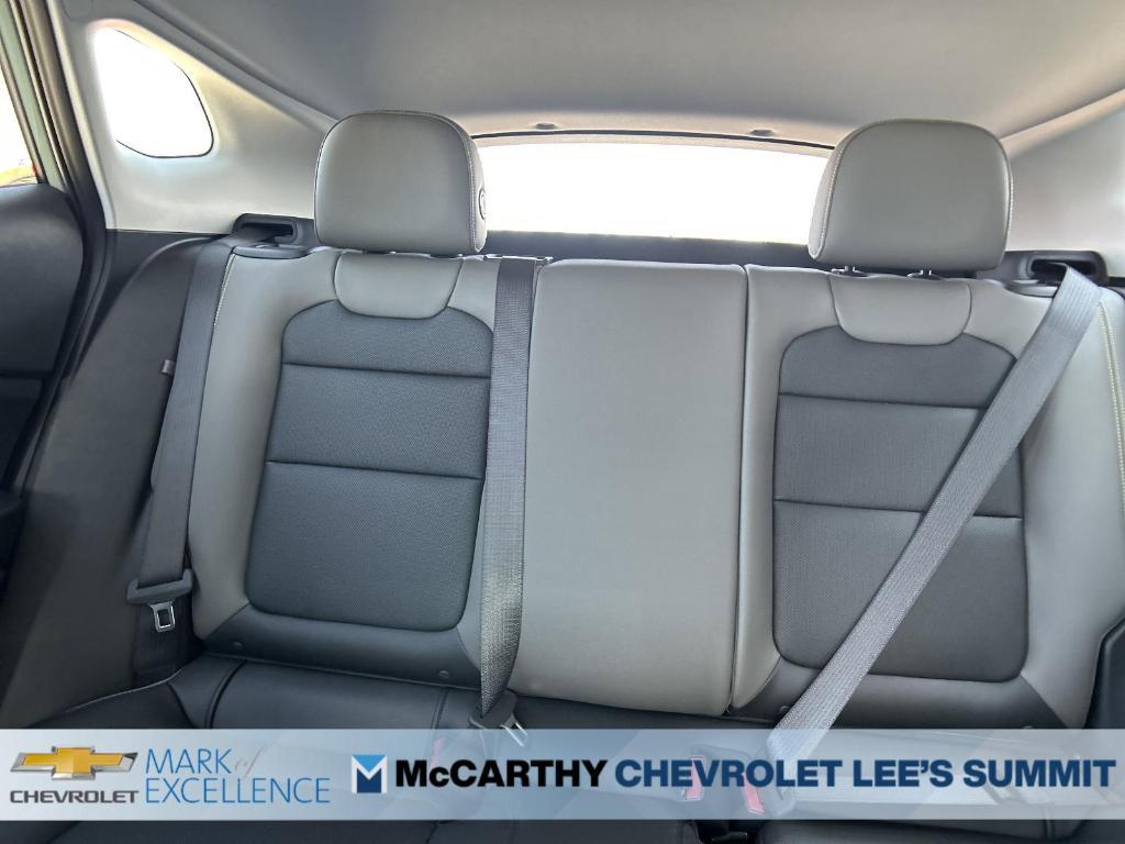 new 2025 Chevrolet Trax car