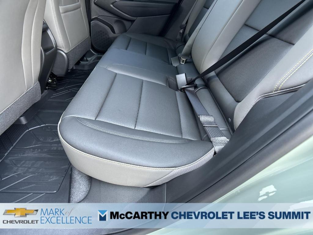 new 2025 Chevrolet Trax car
