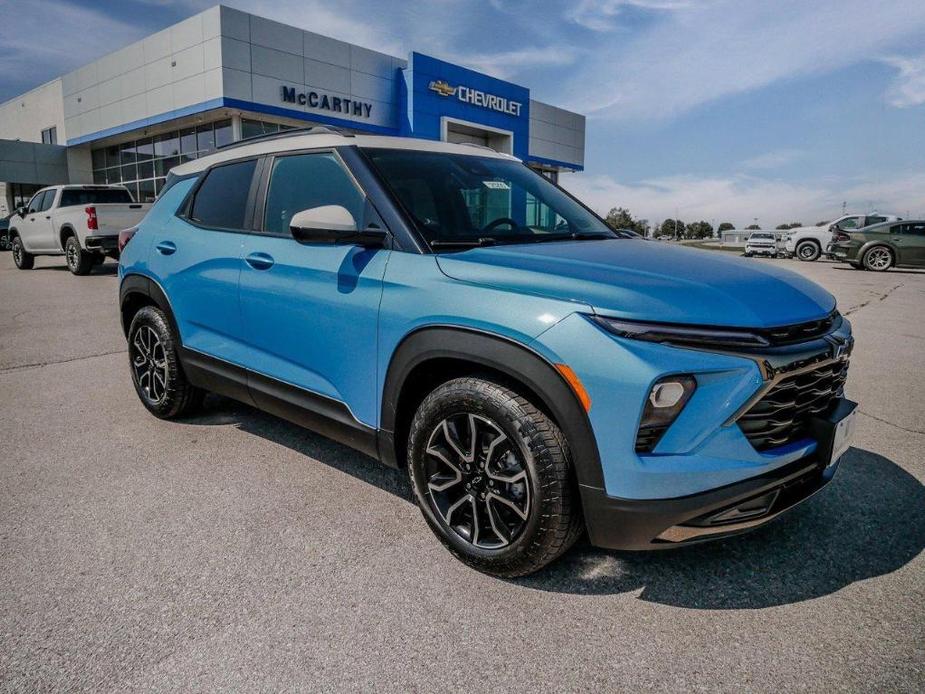 new 2025 Chevrolet TrailBlazer car, priced at $32,431