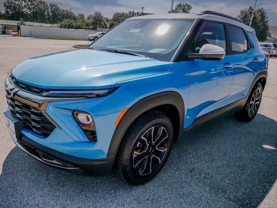 new 2025 Chevrolet TrailBlazer car, priced at $32,431