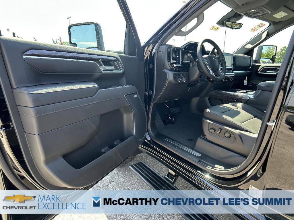 new 2025 Chevrolet Silverado 2500 car, priced at $73,030