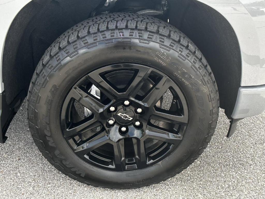 new 2025 Chevrolet Silverado 1500 car