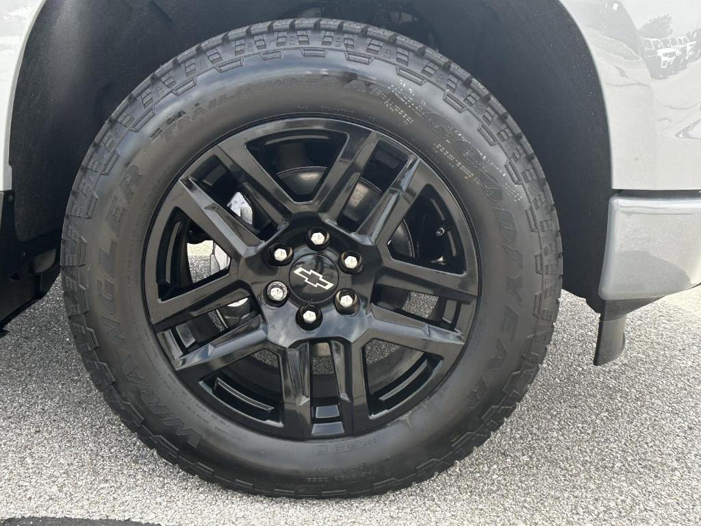 new 2025 Chevrolet Silverado 1500 car