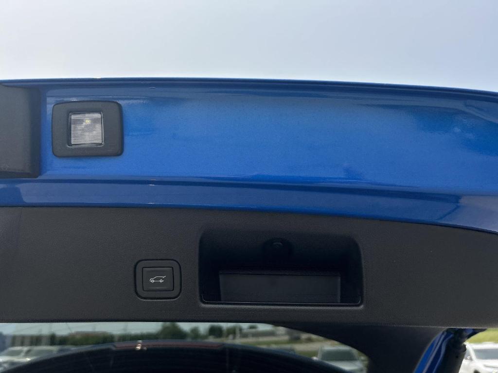 new 2025 Chevrolet Equinox EV car, priced at $34,090