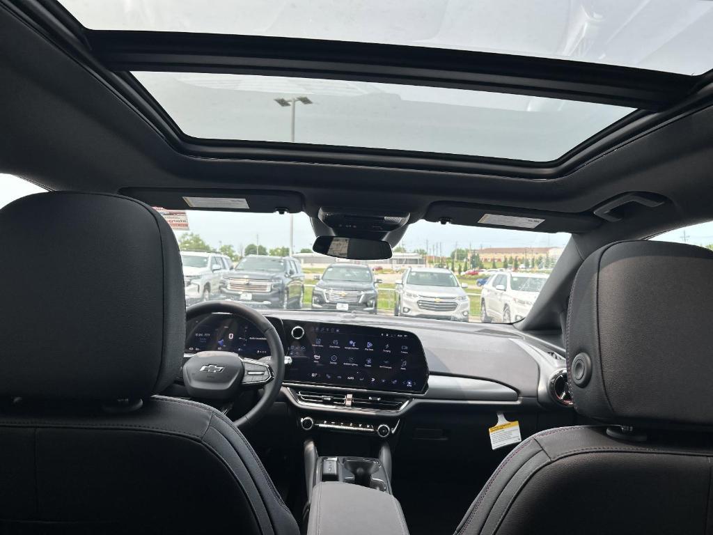 new 2025 Chevrolet Equinox EV car, priced at $34,090