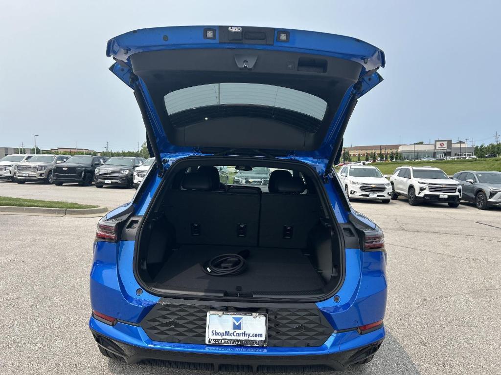new 2025 Chevrolet Equinox EV car, priced at $34,090