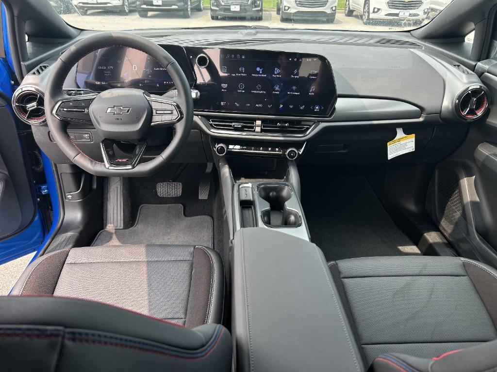 new 2025 Chevrolet Equinox EV car, priced at $34,090