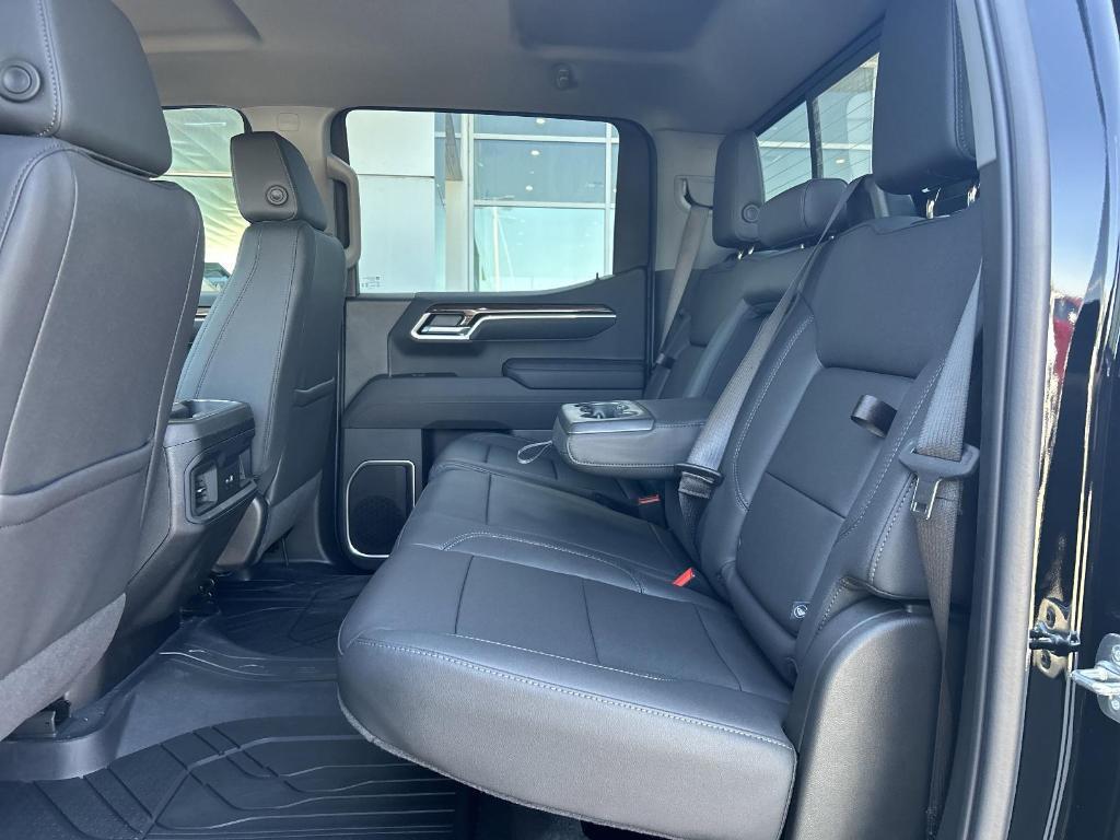 new 2025 Chevrolet Silverado 1500 car