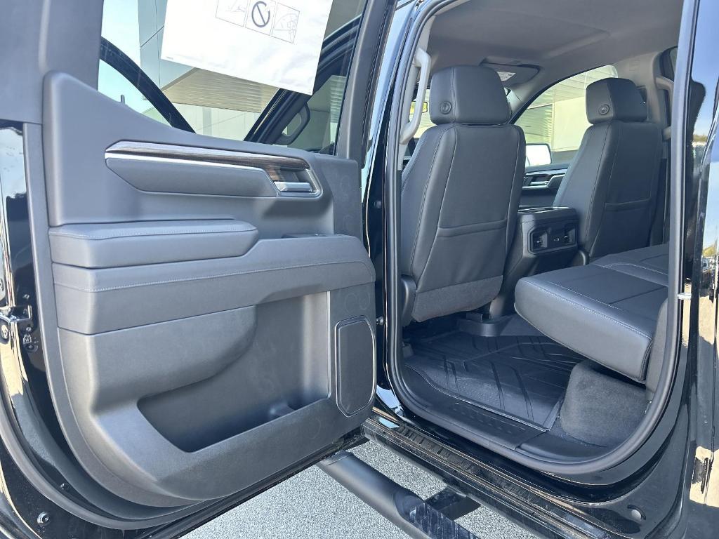 new 2025 Chevrolet Silverado 1500 car