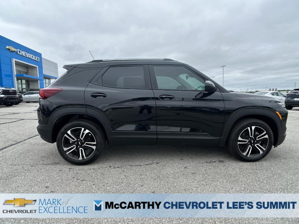 new 2025 Chevrolet TrailBlazer car, priced at $29,965