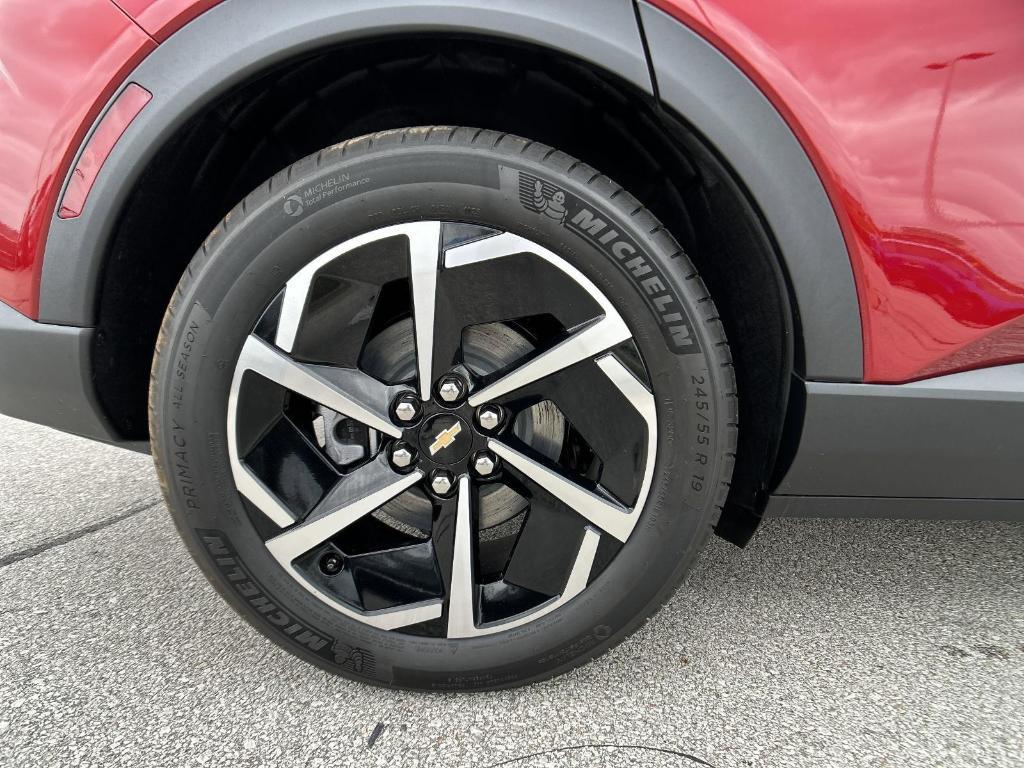new 2025 Chevrolet Equinox EV car, priced at $25,635