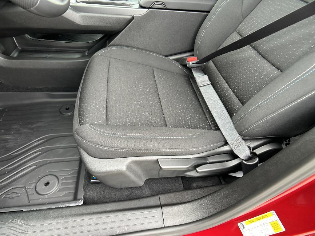 new 2025 Chevrolet Equinox EV car, priced at $25,635