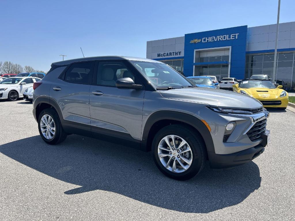 new 2025 Chevrolet TrailBlazer car, priced at $24,430