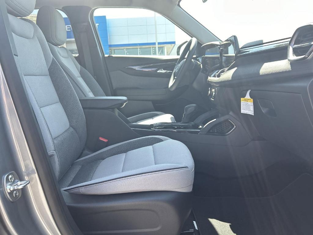 new 2025 Chevrolet TrailBlazer car, priced at $24,430