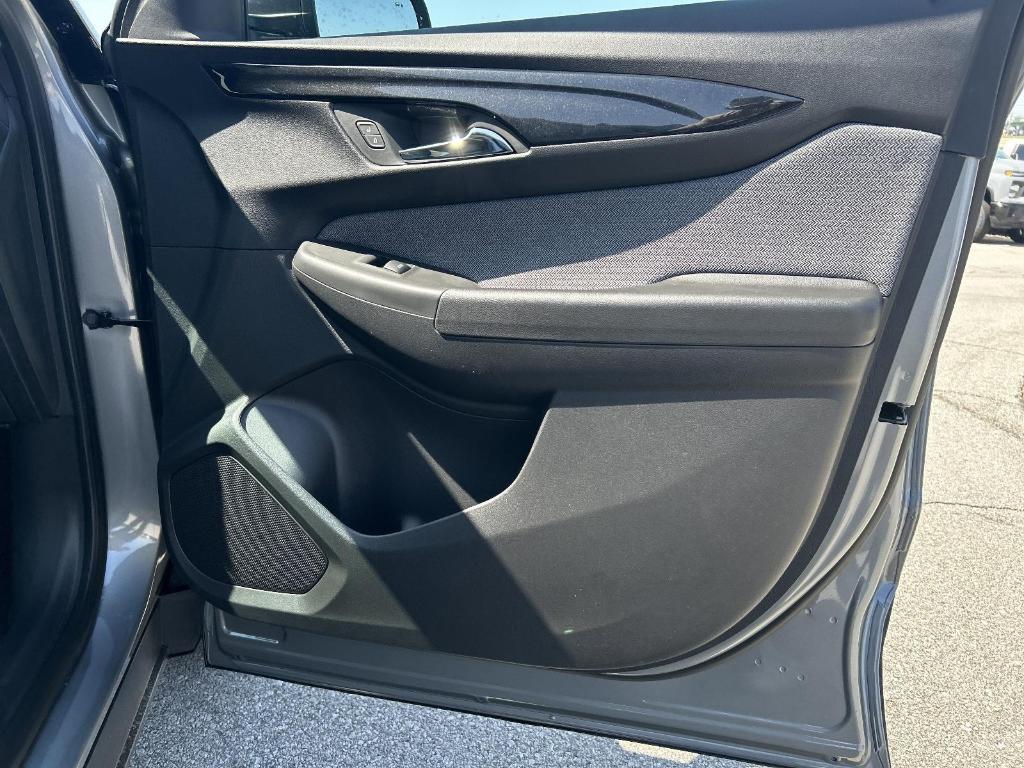 new 2025 Chevrolet TrailBlazer car, priced at $24,430