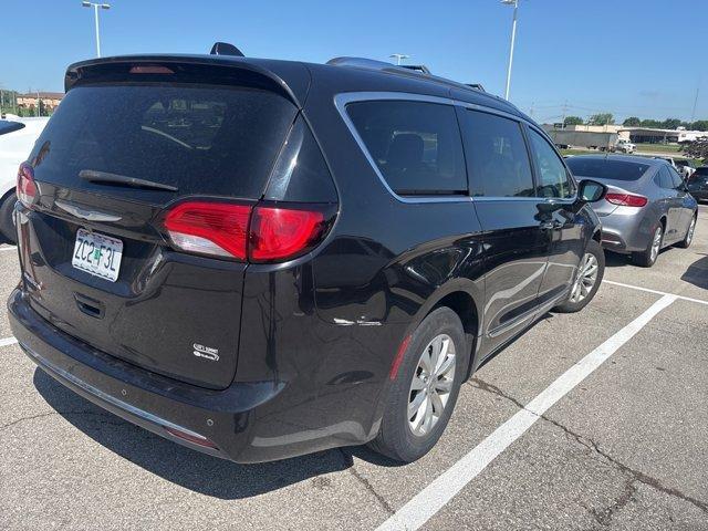 used 2019 Chrysler Pacifica car, priced at $17,000