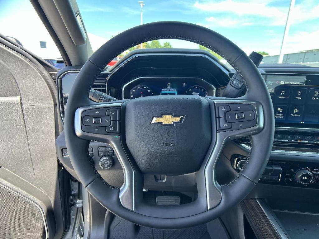 new 2025 Chevrolet Silverado 3500 car