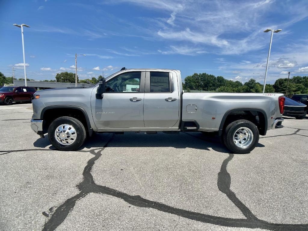 new 2025 Chevrolet Silverado 3500 car