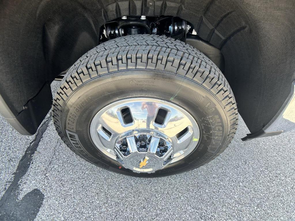 new 2025 Chevrolet Silverado 3500 car