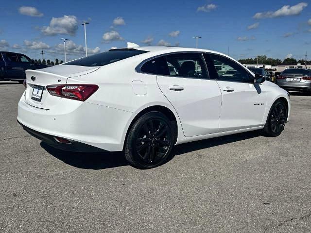 new 2025 Chevrolet Malibu car, priced at $28,432