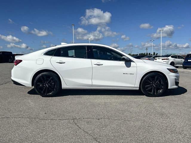 new 2025 Chevrolet Malibu car, priced at $28,432