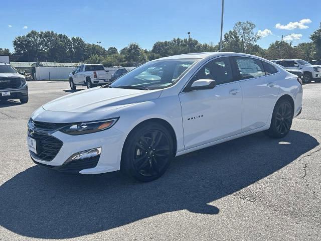 new 2025 Chevrolet Malibu car, priced at $28,432