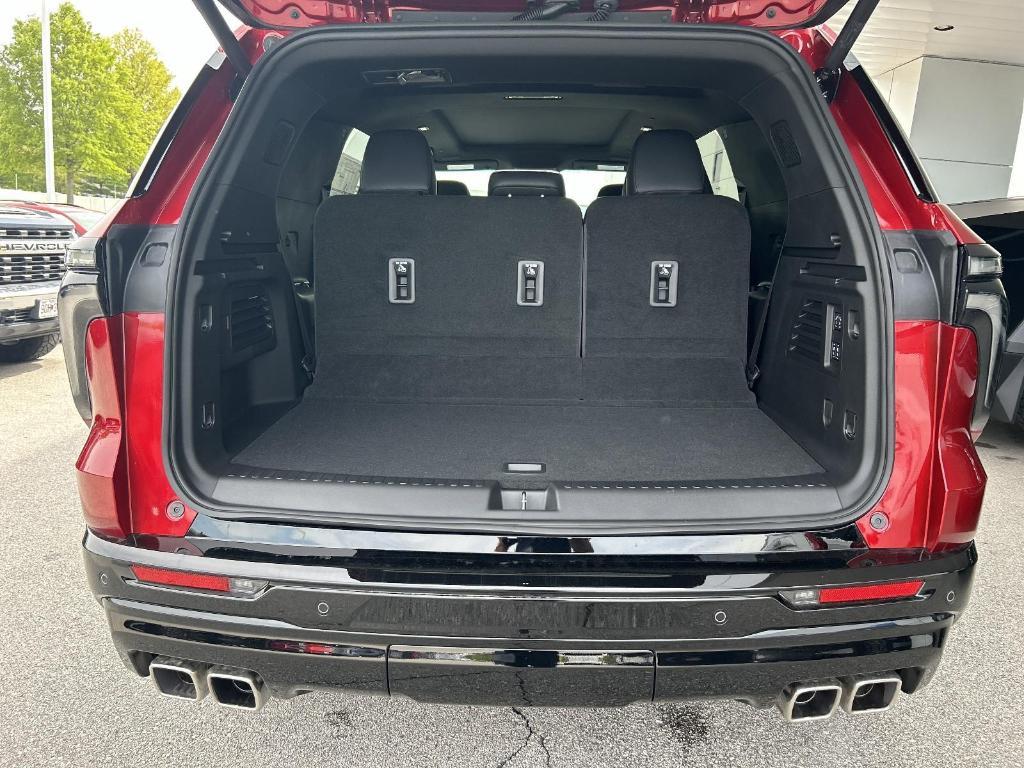 new 2025 Chevrolet Traverse car, priced at $59,640