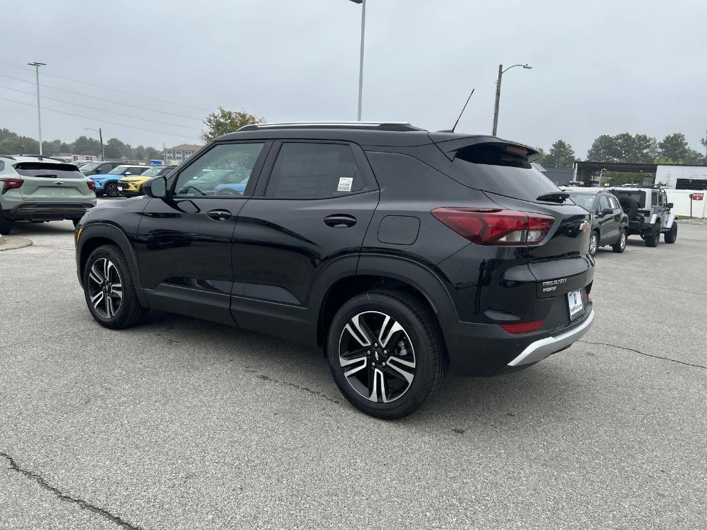 new 2025 Chevrolet TrailBlazer car, priced at $28,860