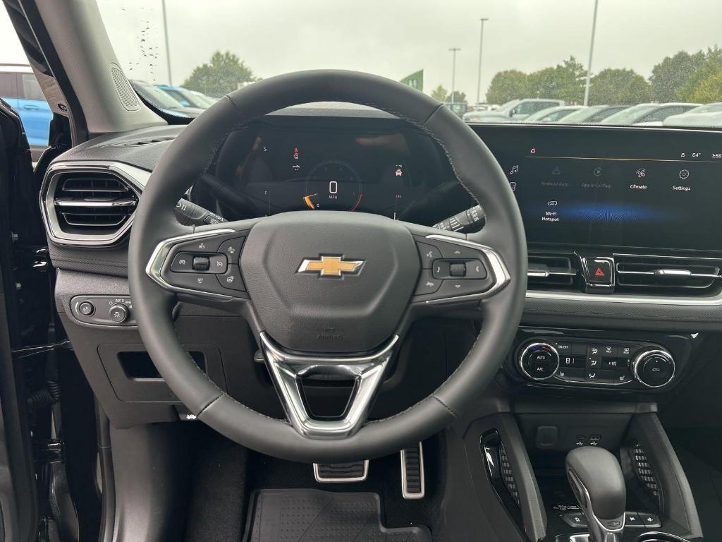 new 2025 Chevrolet TrailBlazer car, priced at $28,860