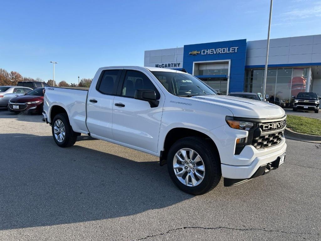 new 2025 Chevrolet Silverado 1500 car, priced at $42,700