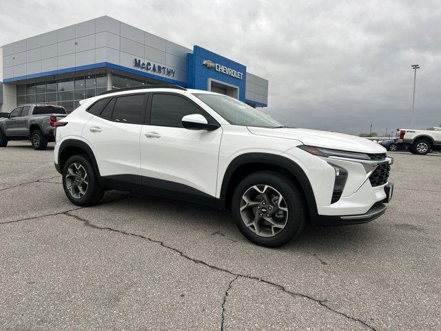new 2025 Chevrolet Trax car, priced at $25,385