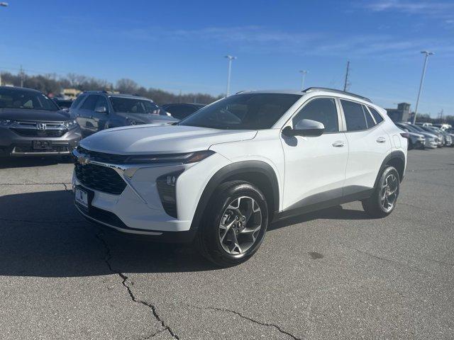 new 2025 Chevrolet Trax car, priced at $25,385