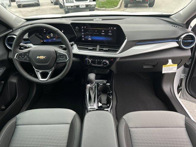 new 2025 Chevrolet Trax car, priced at $25,385