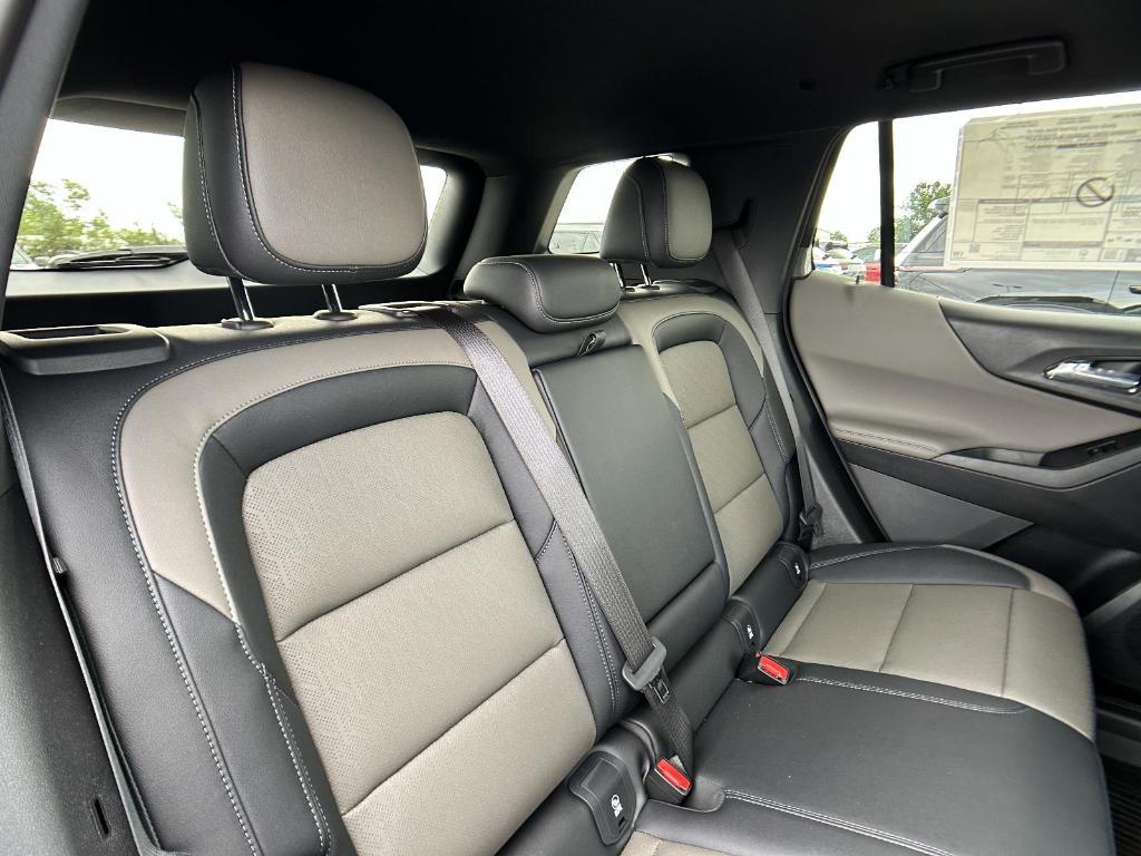 new 2026 Chevrolet Equinox car, priced at $36,335