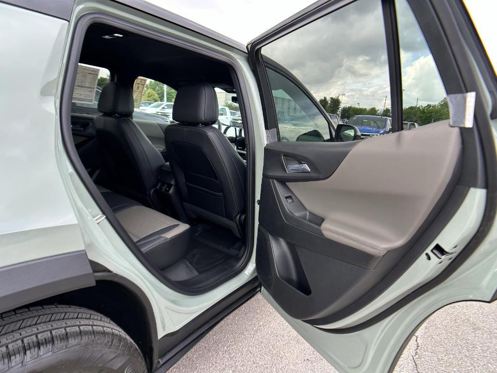 new 2026 Chevrolet Equinox car, priced at $36,335