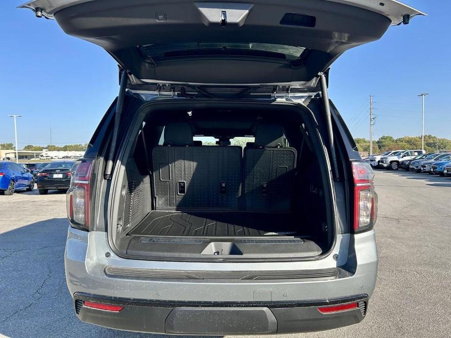 new 2024 Chevrolet Suburban car, priced at $75,305