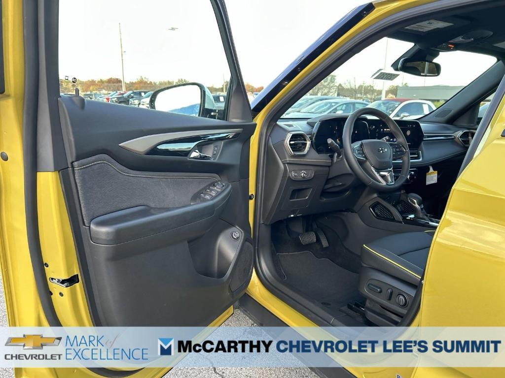 new 2025 Chevrolet TrailBlazer car, priced at $28,980
