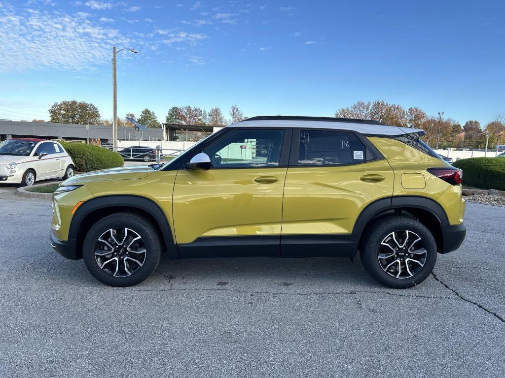 new 2025 Chevrolet TrailBlazer car, priced at $28,980