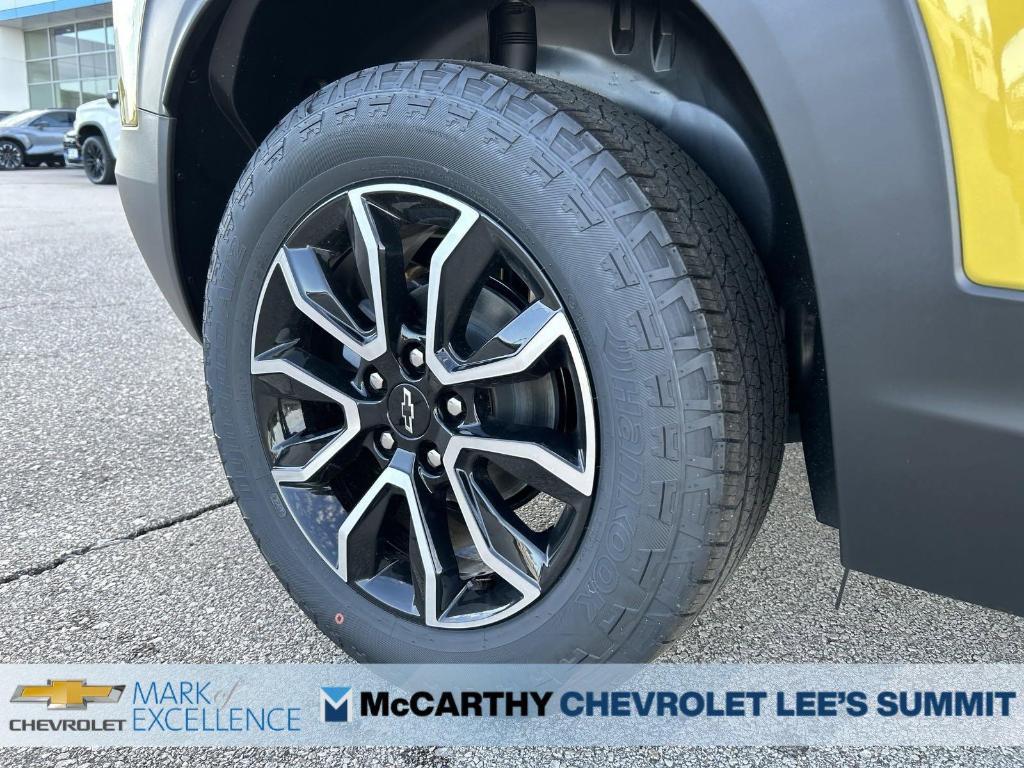 new 2025 Chevrolet TrailBlazer car, priced at $28,980