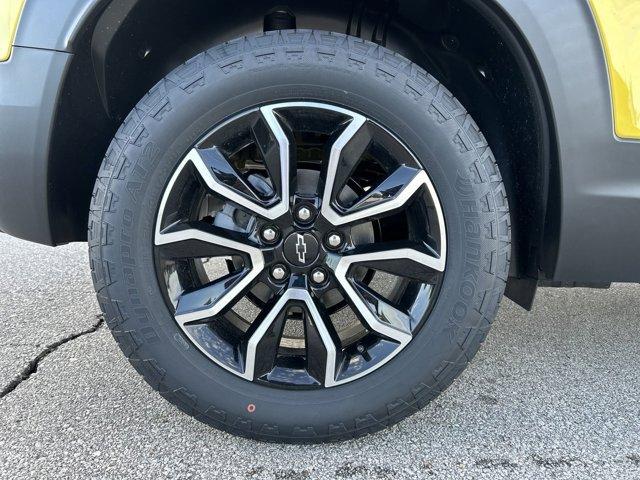 new 2025 Chevrolet TrailBlazer car, priced at $28,980