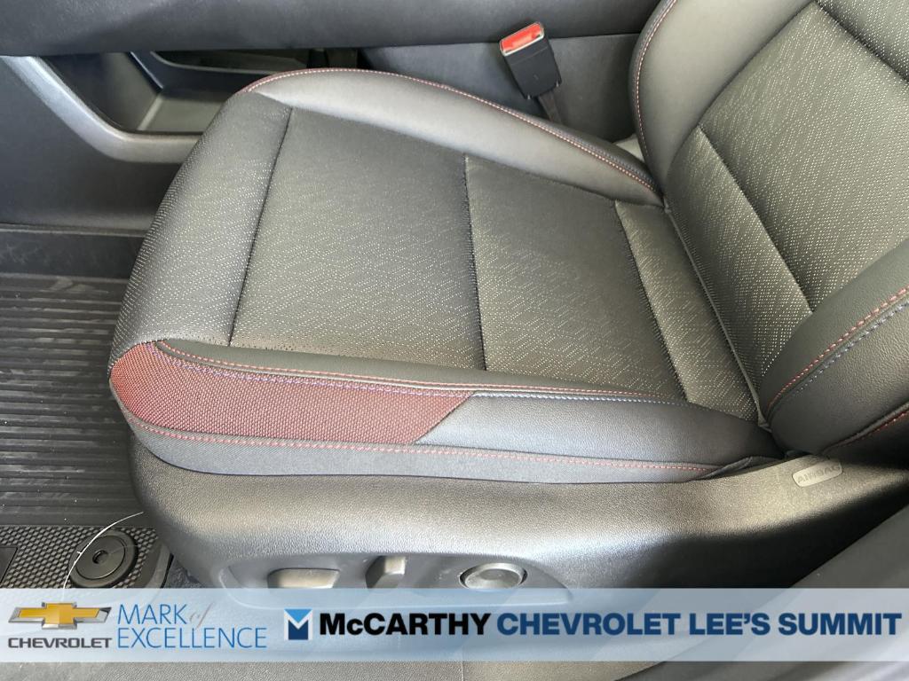 new 2026 Chevrolet Equinox car, priced at $34,660