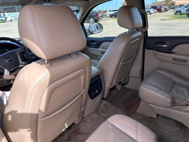 used 2014 GMC Yukon XL car, priced at $10,000