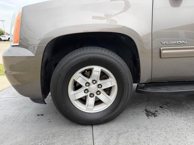 used 2013 GMC Yukon car, priced at $10,500