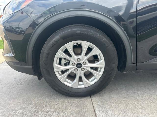 used 2023 Ford Escape car, priced at $23,000