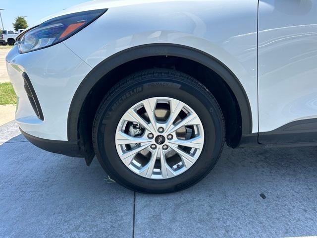 used 2024 Ford Escape car, priced at $21,000