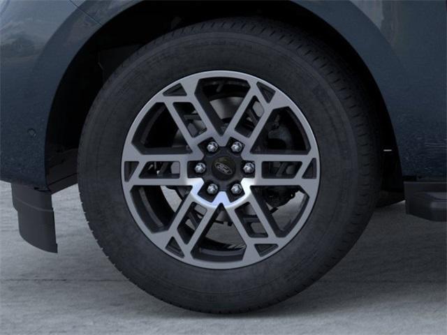 new 2025 Ford Expedition car, priced at $68,605