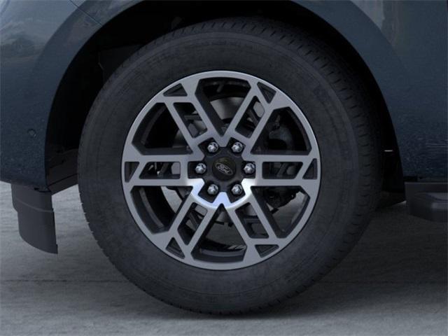 new 2025 Ford Expedition car, priced at $68,605